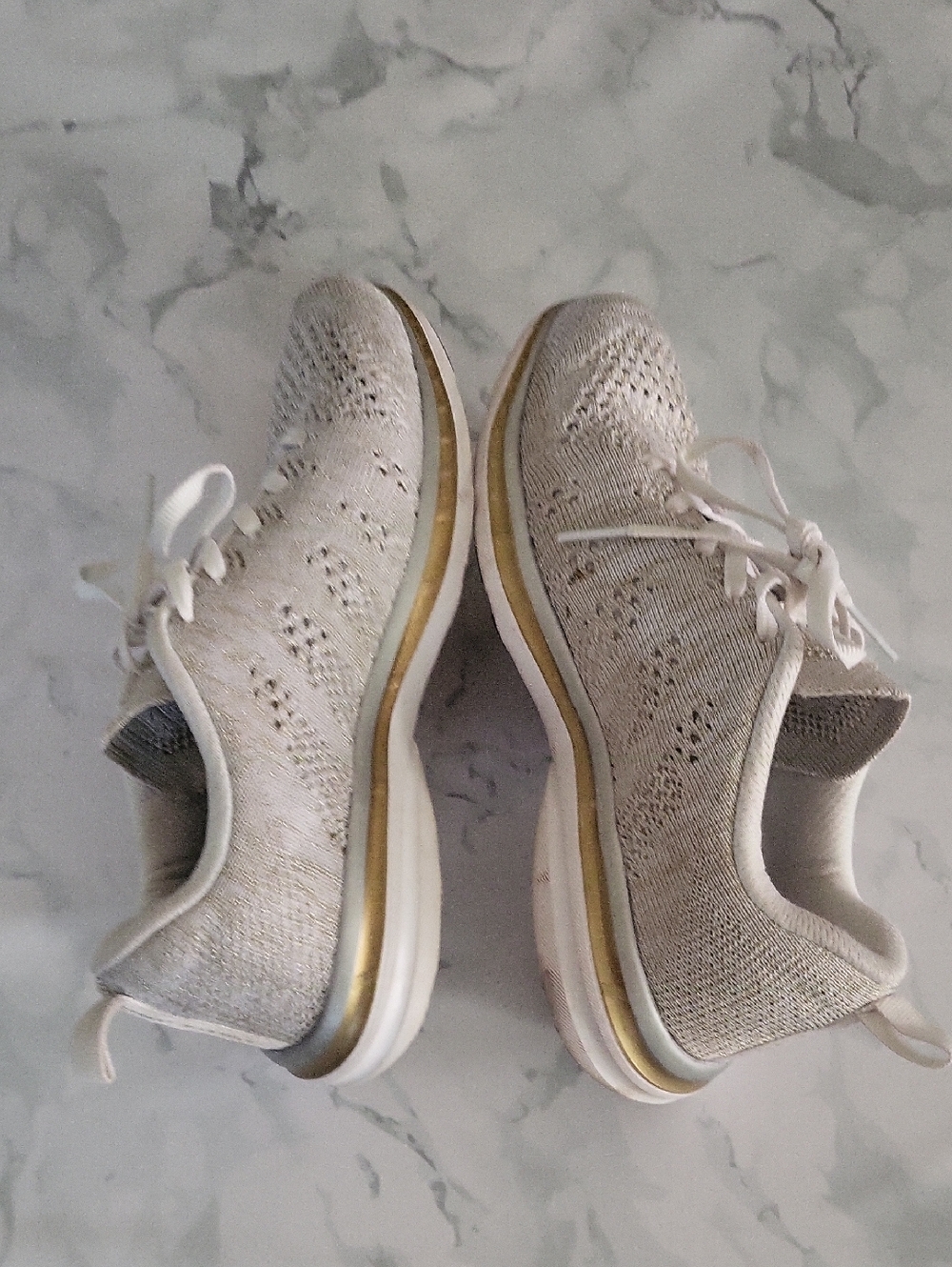 APL Techloom Pro M Propelium  Grey Running Sneakers 